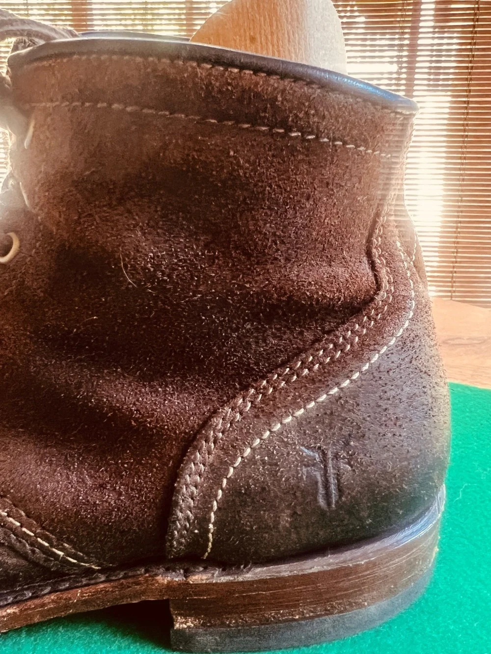 Frye Dark Brown Suede Leather Cap toe Men’s Boots with Rubber Sole. Sz 9